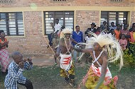 initiation à la culture rwandaise avec les danses intore